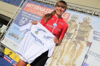 Internazionale Cycling Festival: l’ecuadoriana Natalie Revelo vince a Urbisaglia